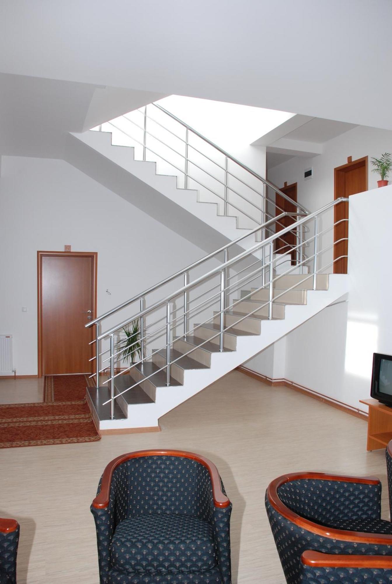 M Garni Hotel Враня Екстериор снимка