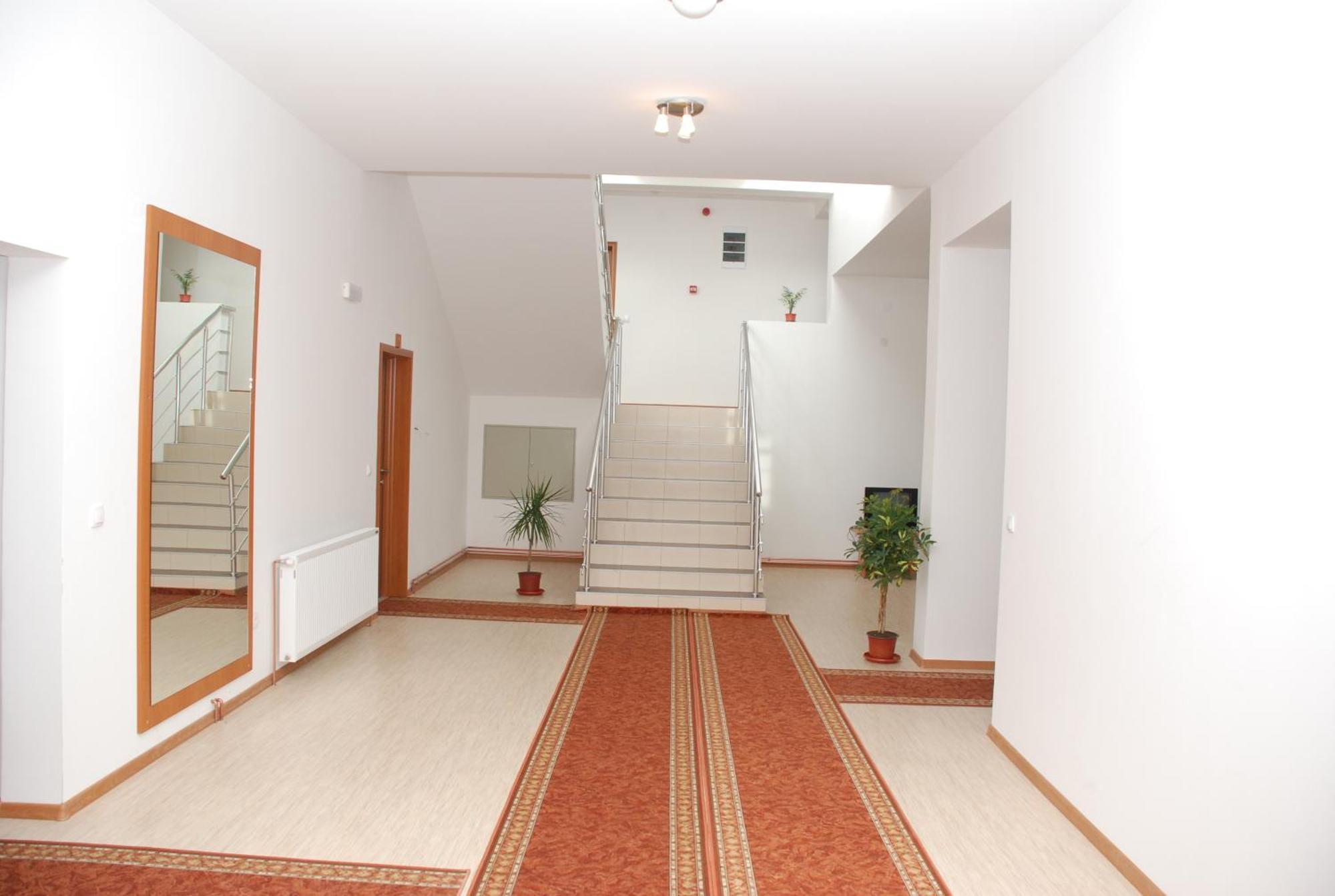 M Garni Hotel Враня Екстериор снимка