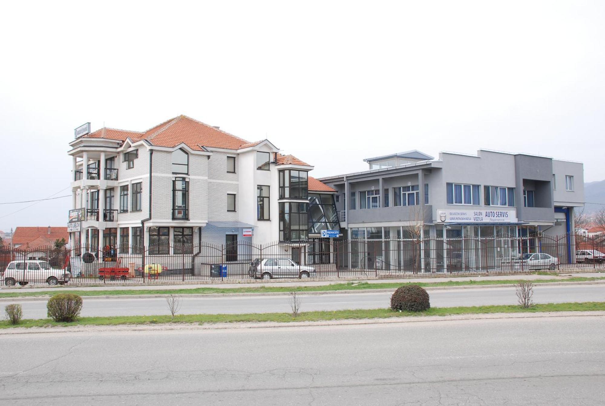 M Garni Hotel Враня Екстериор снимка