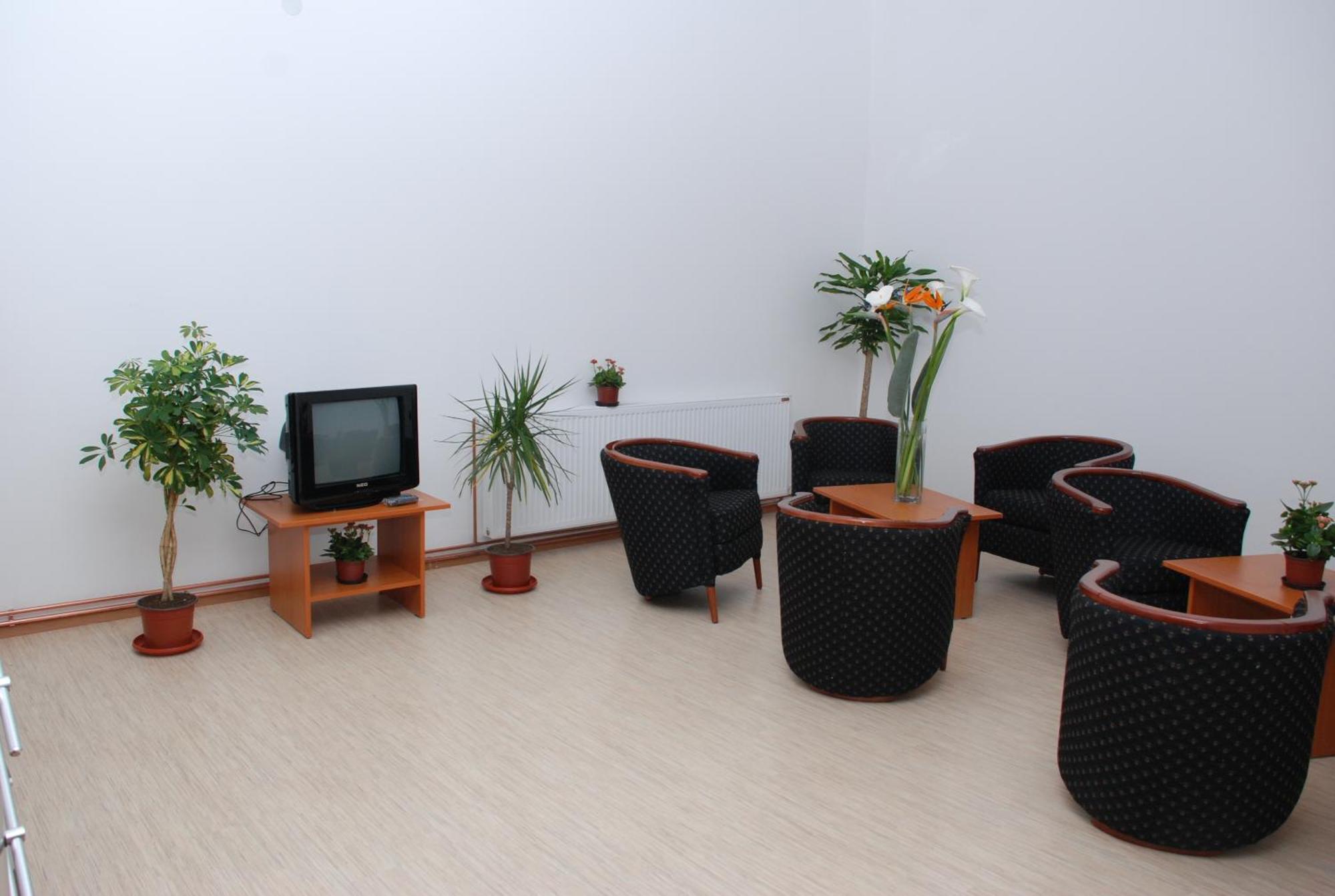 M Garni Hotel Враня Екстериор снимка
