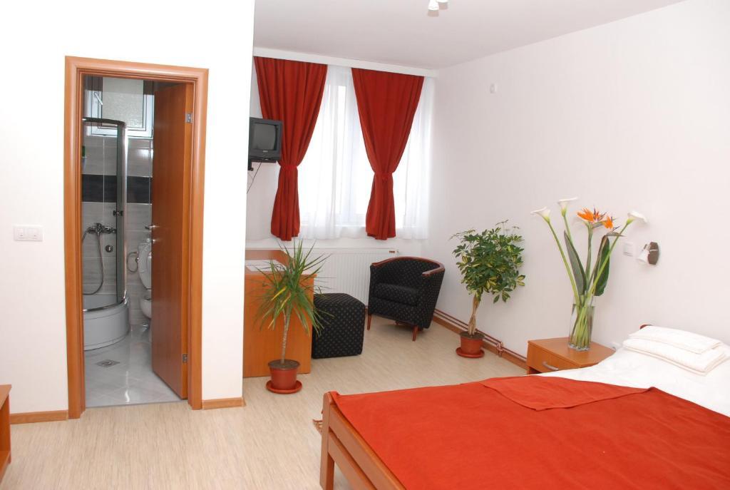 M Garni Hotel Враня Стая снимка