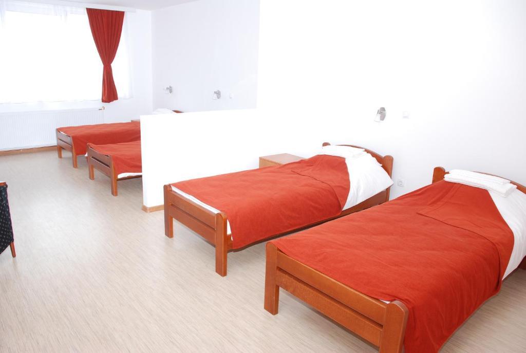 M Garni Hotel Враня Стая снимка